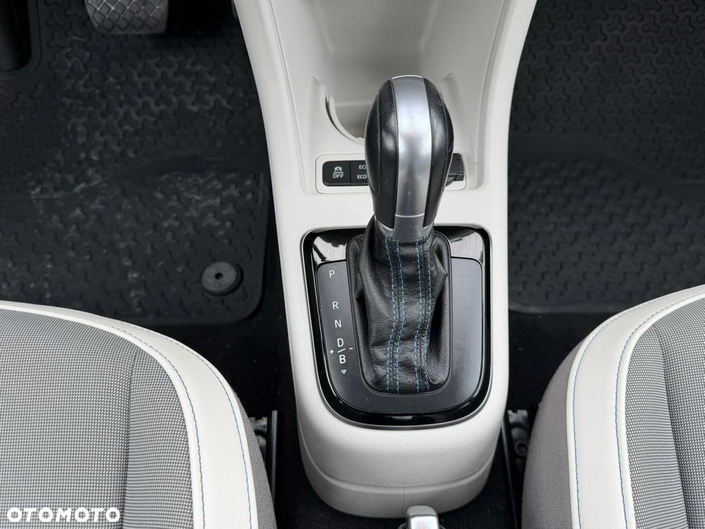 Volkswagen up! e-up - 22