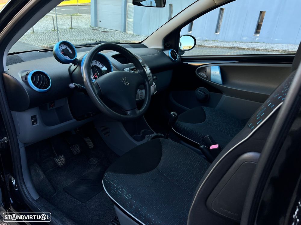 Peugeot 107 1.0 Millesim 200 - 15