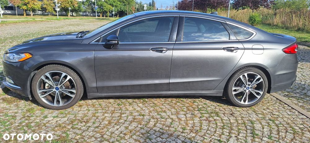 Ford Fusion - 7