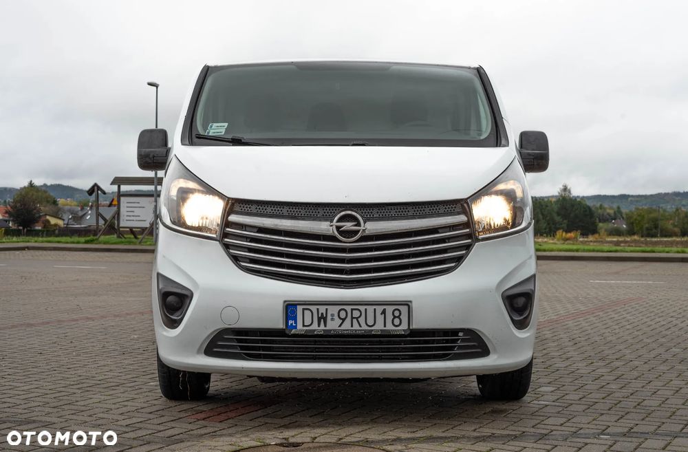Opel Vivaro - 19