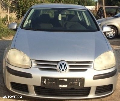 Dezmembrez Volkswagen Golf 5 1.9 TDI hatchback din 2008 volan pe stanga