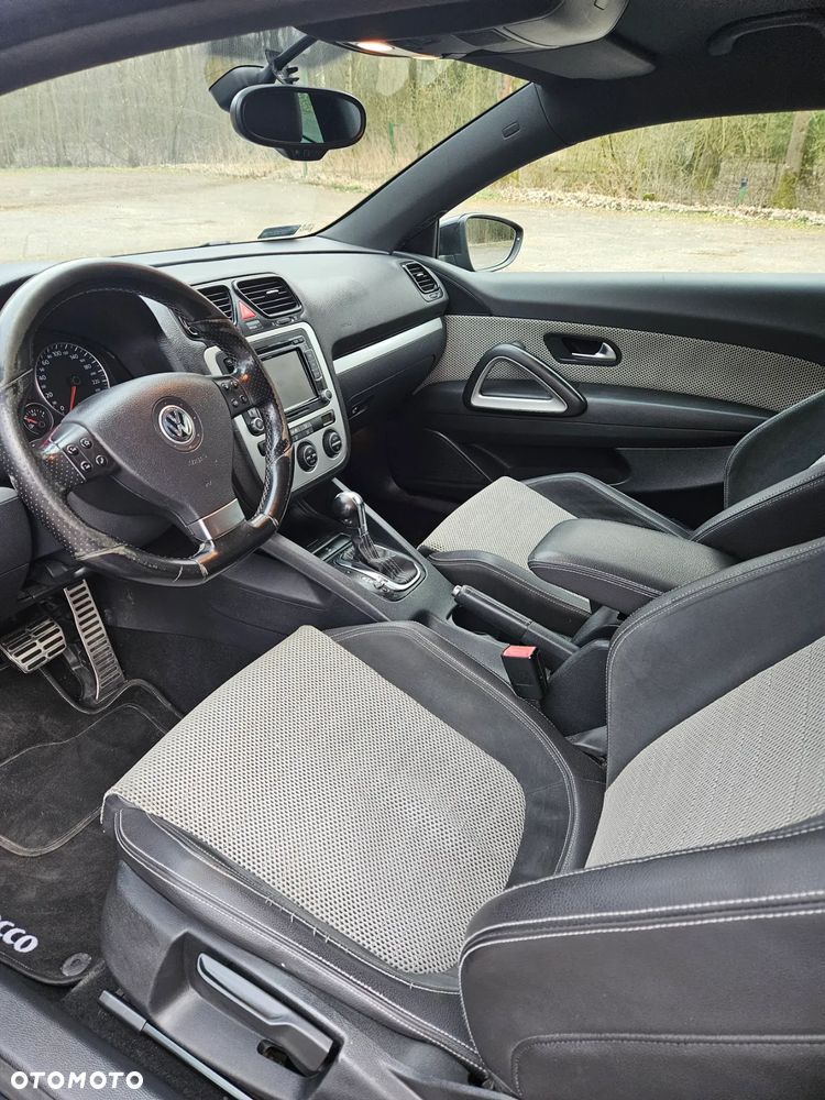 Volkswagen Scirocco 2.0 TDI DSG - 17