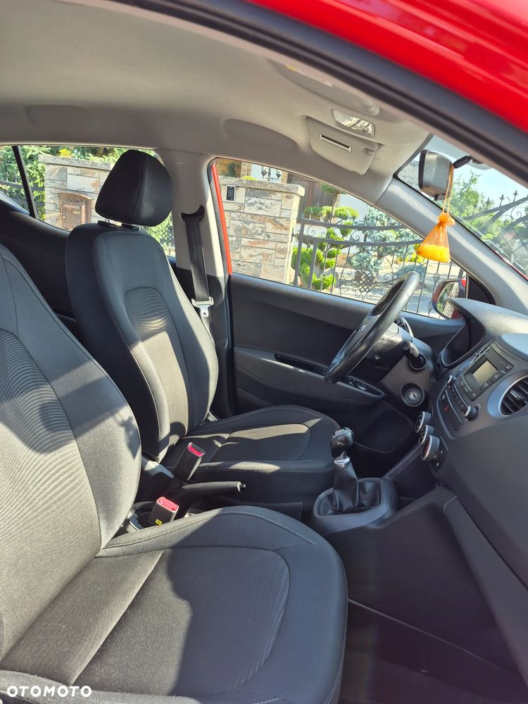 Hyundai i10 1.2 Fifa World Cup Edition - 13