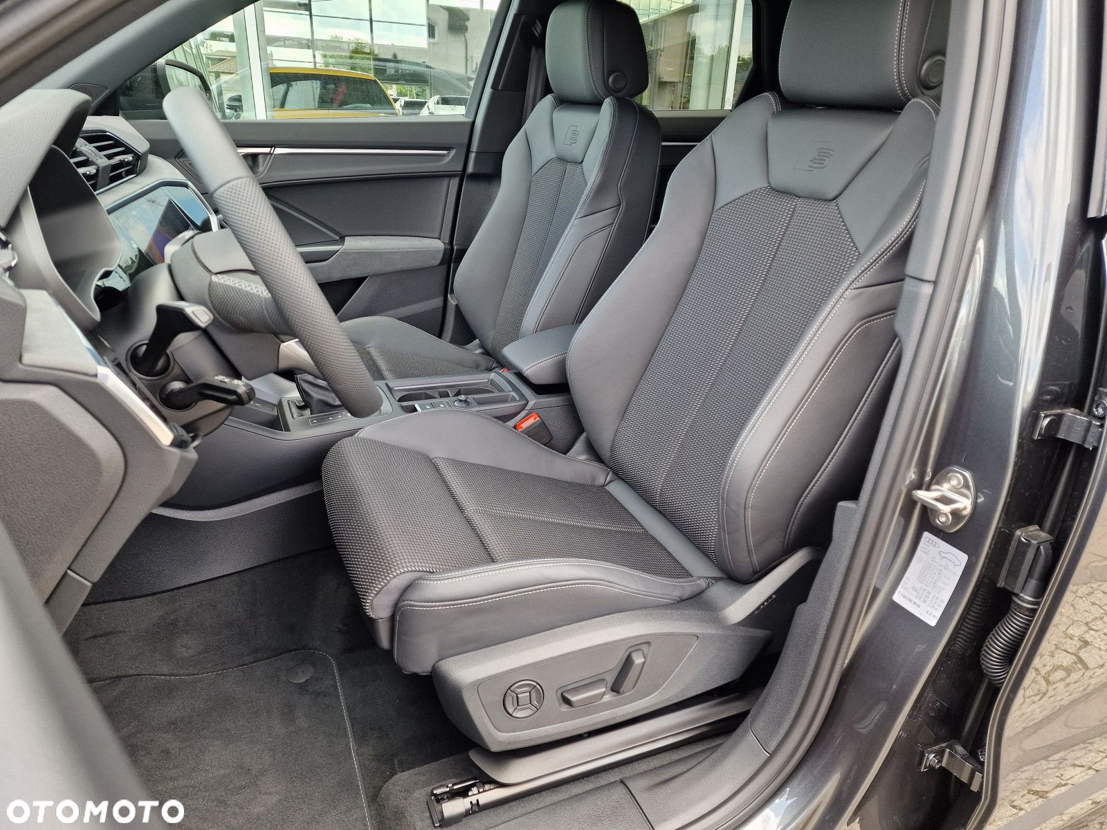 Audi Q3 - 12