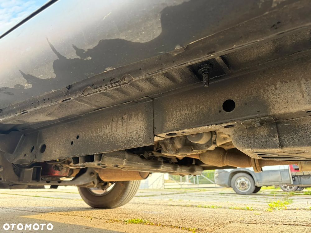 Jeep Cherokee - 11