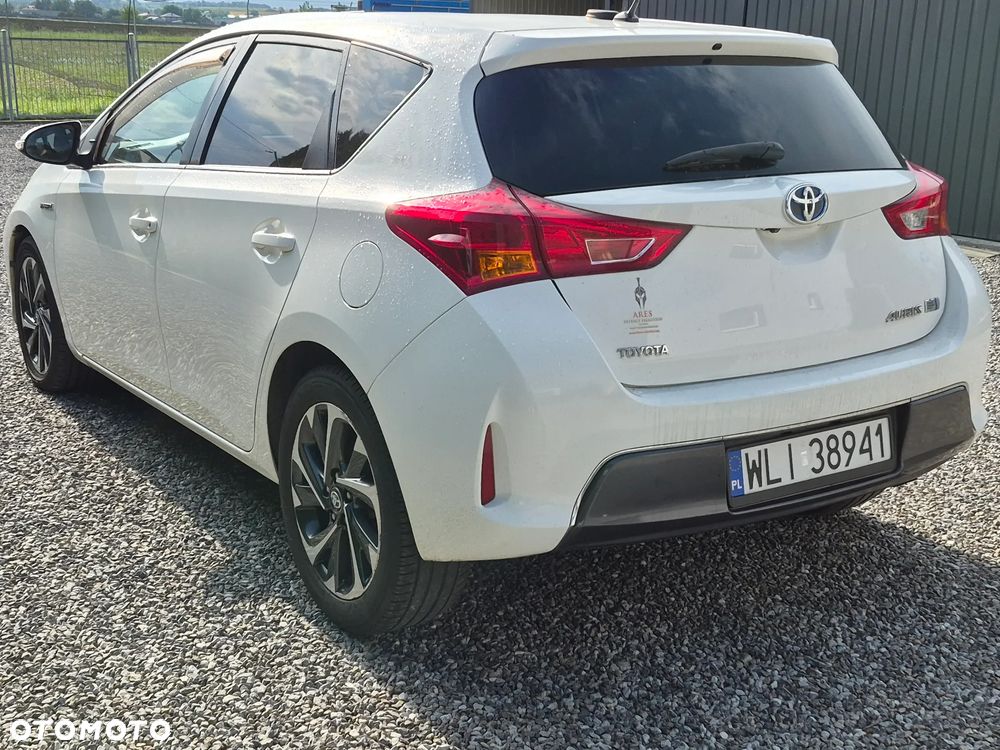 Toyota Auris 1.8 HSD Prestige NAVI - 3