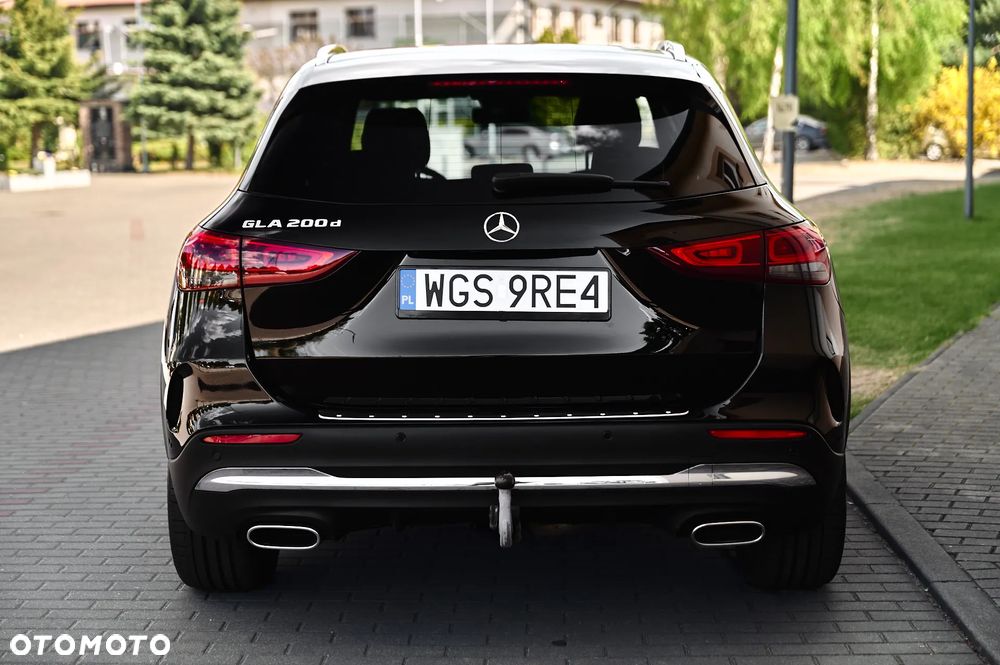 Mercedes-Benz GLA 200 d 8G-DCT AMG Line - 8