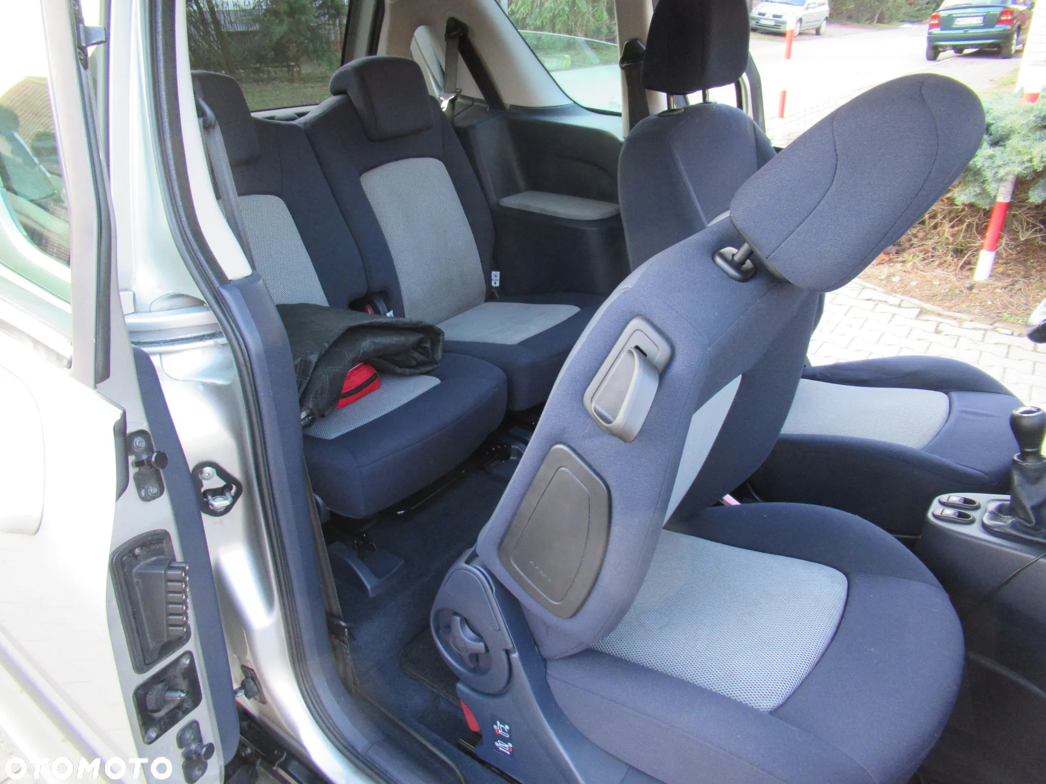 Peugeot 1007 75 Filou - 27