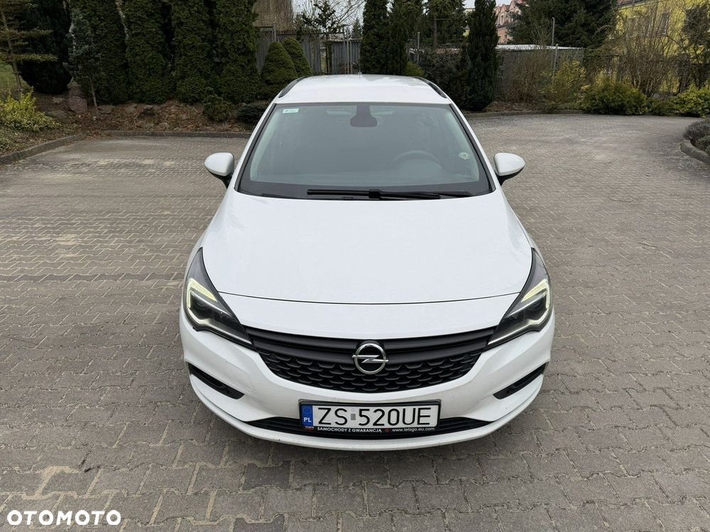 Opel Astra 1.6 CDTI Essentia - 14