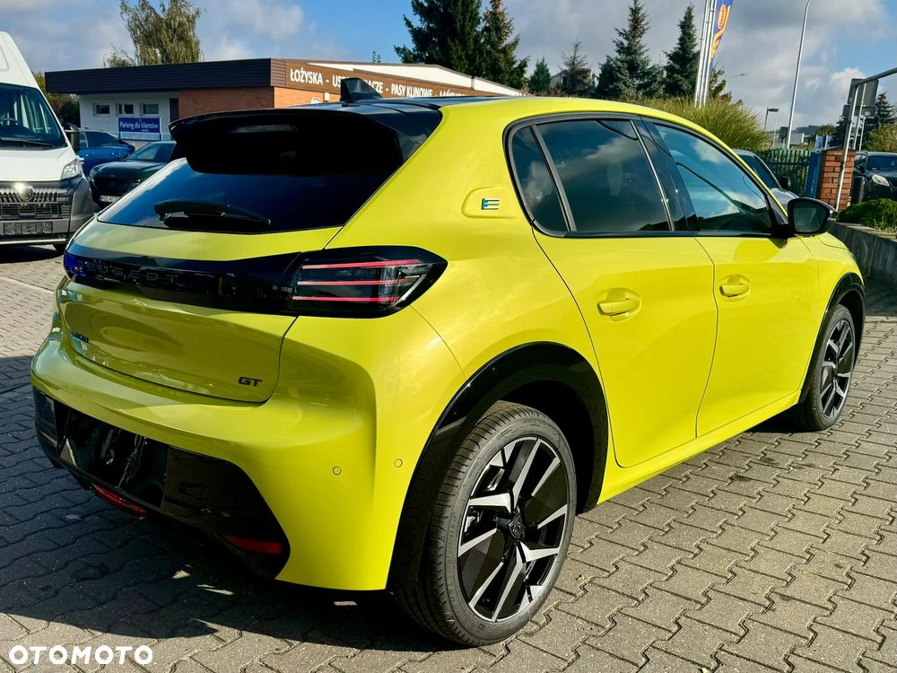 Peugeot 208 54kWh GT - 8