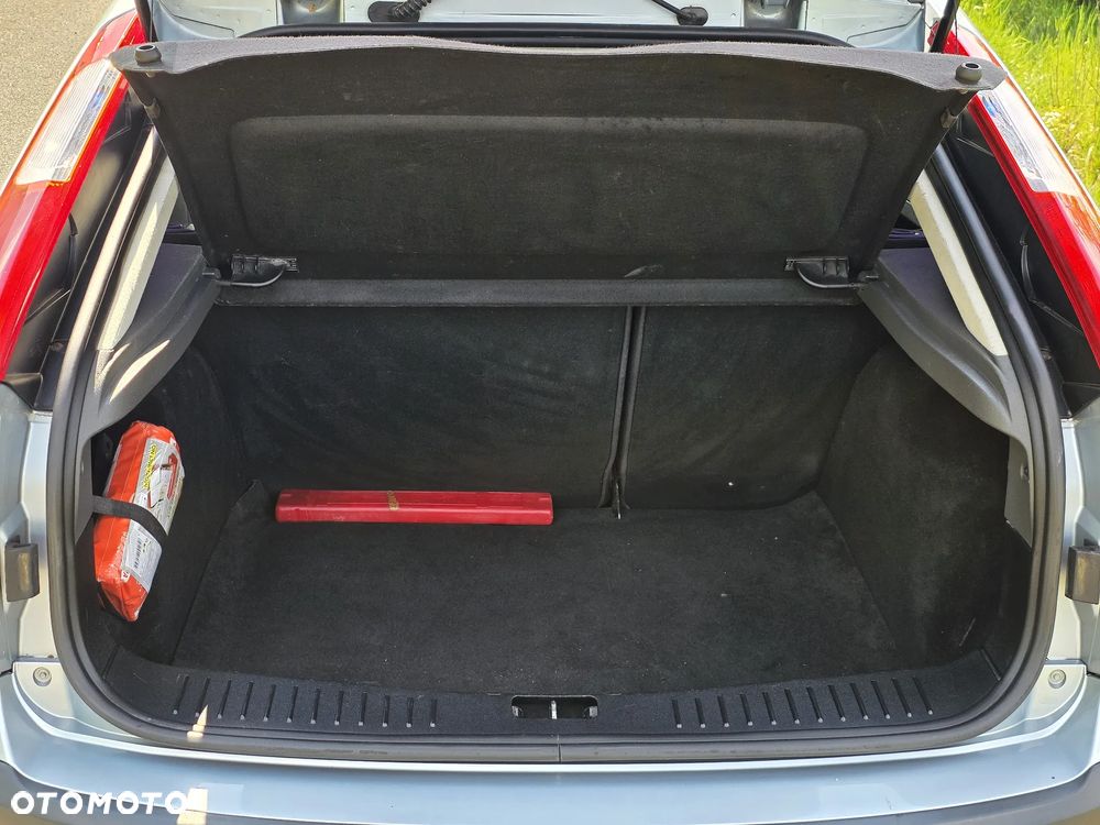 Ford Focus 1.8 Trend - 25