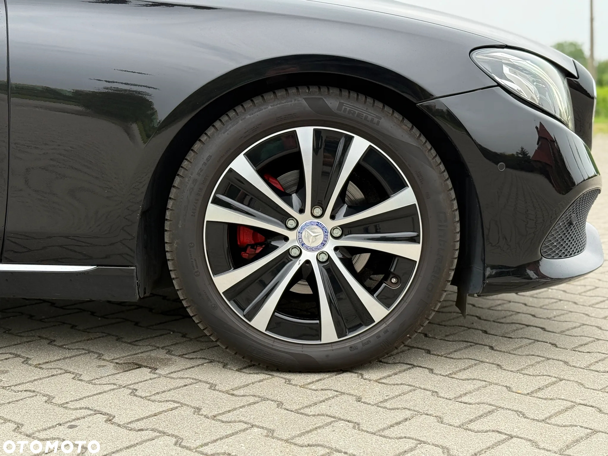 Mercedes-Benz Klasa E 220 d Business Edition 9G-TRONIC - 29