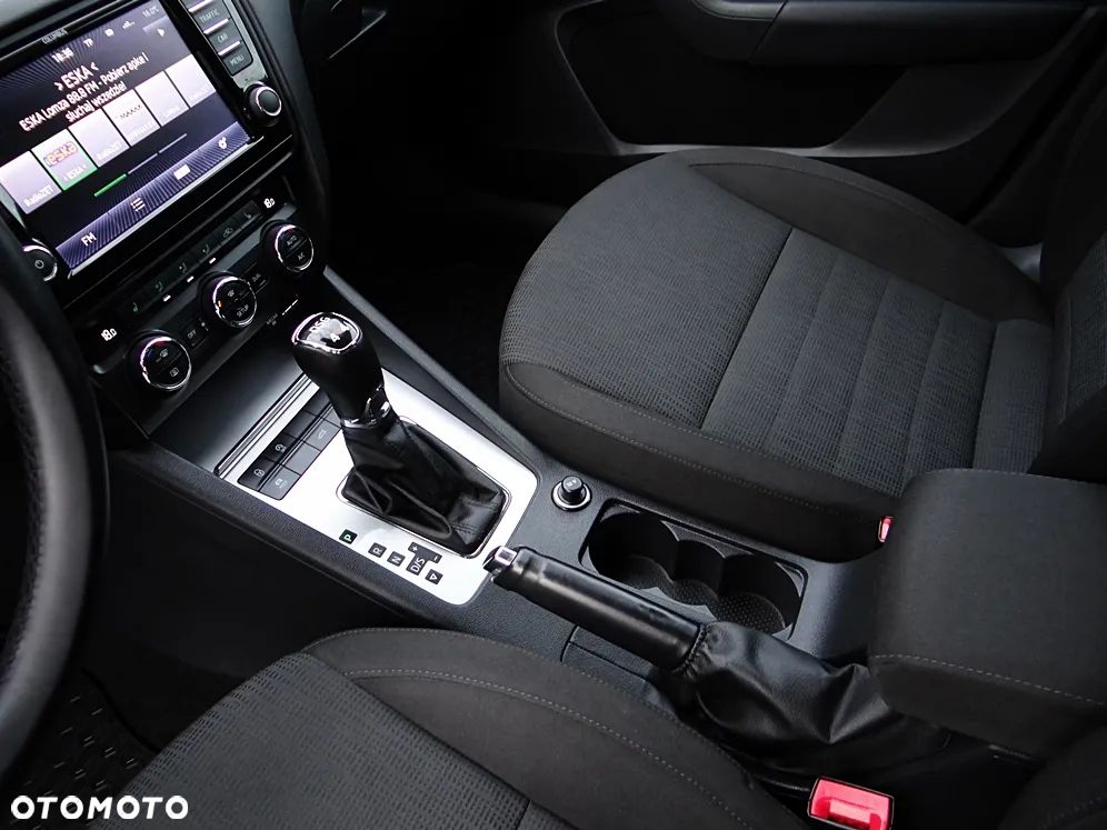 Skoda Octavia 1.8 TSI 4x4 DSG Style - 34