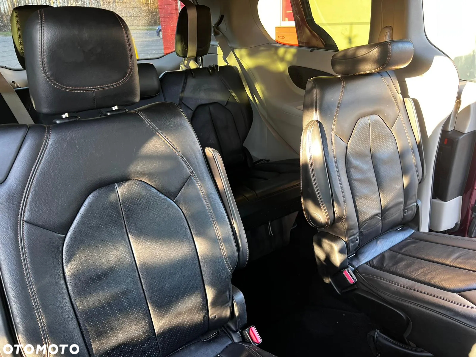 Chrysler Pacifica - 22