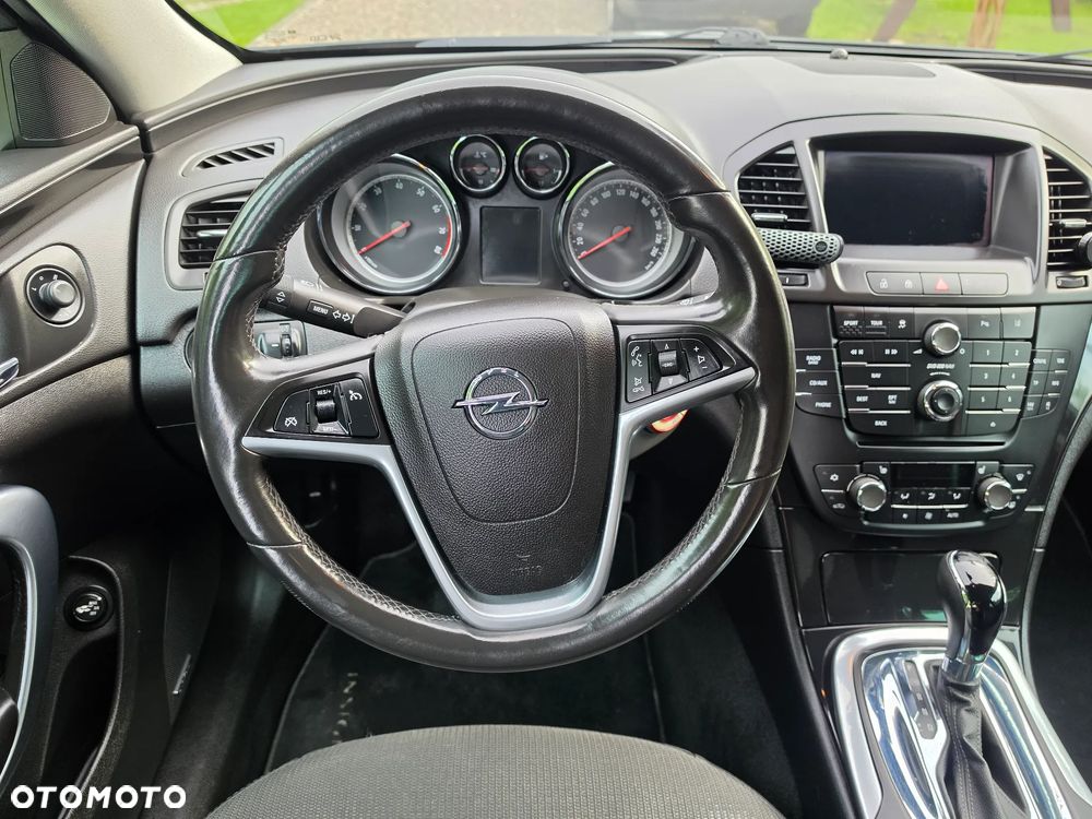 Opel Insignia 2.0 Turbo 4x4 Automatik Cosmo - 8
