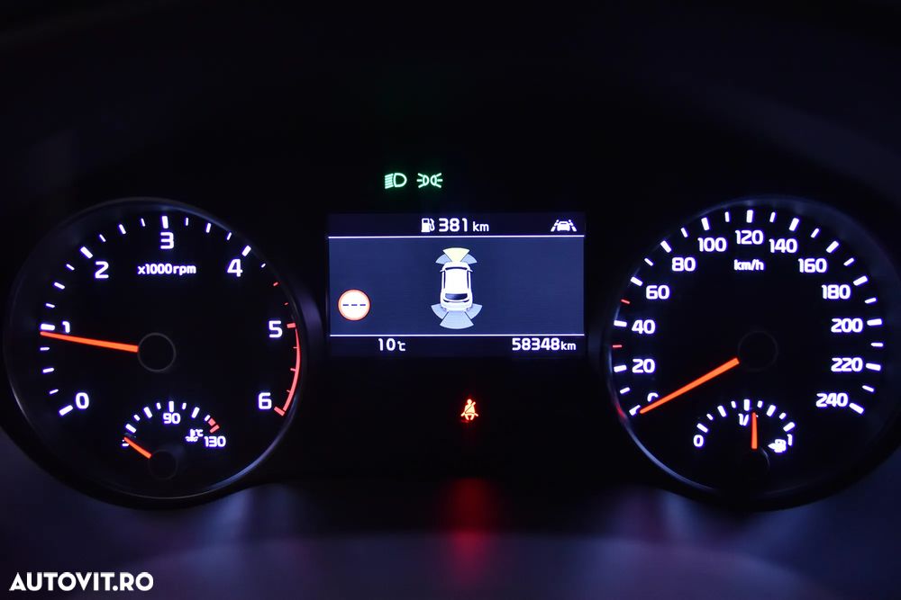 Kia Sportage - 10