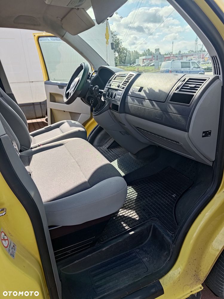 Volkswagen T5 - 10