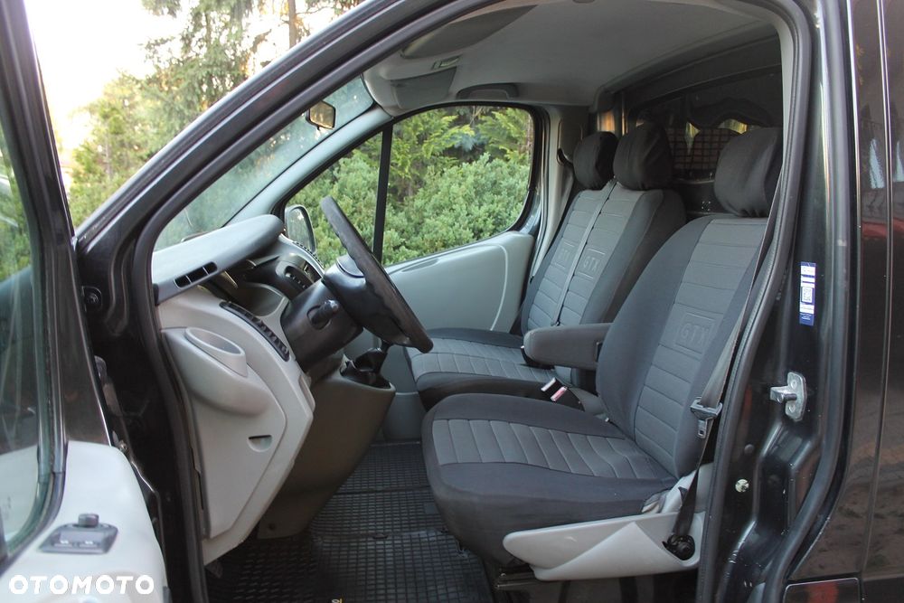 Opel Vivaro - 12