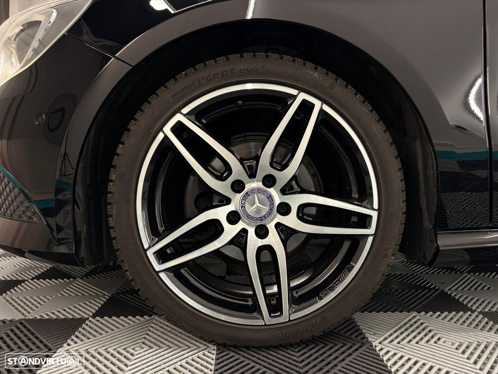 Mercedes-Benz A 180 CDI (BlueEFFICIENCY) Urban - 3