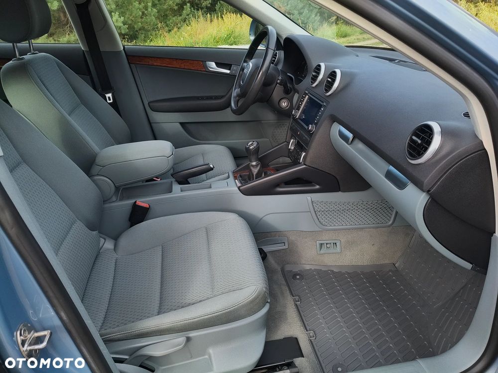 Audi A3 Sportback 1.4 TFSI S line Sportpaket (plus) - 23