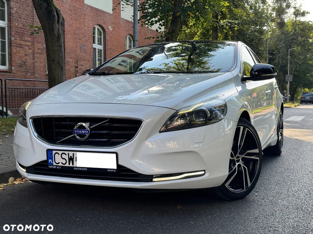 Volvo V40 D2 Ocean Race - 1