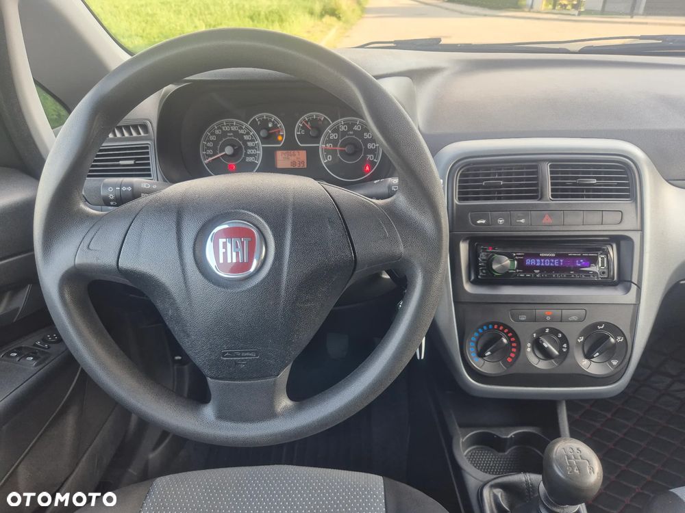 Fiat Grande Punto 1.2 8V Go - 6