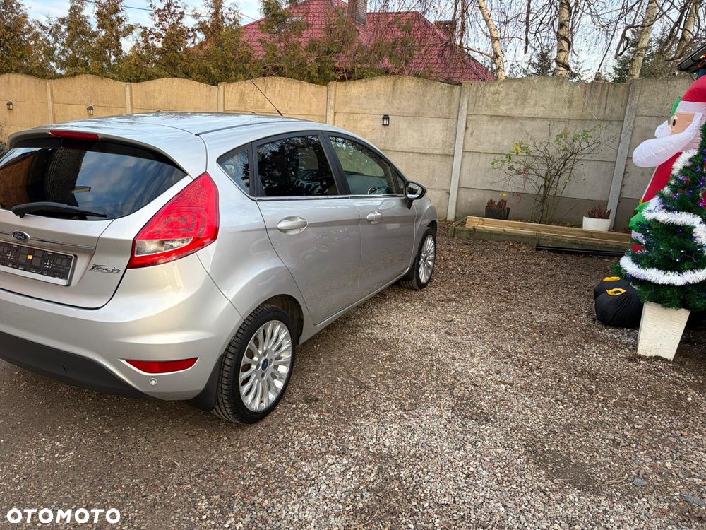 Ford Fiesta 1.25 Titanium EU5 - 4