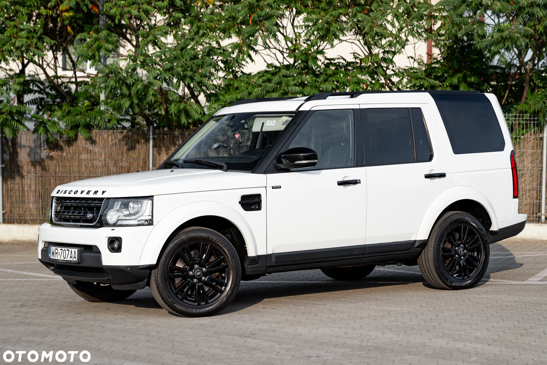 Land Rover Discovery SD V6 HSE - 6