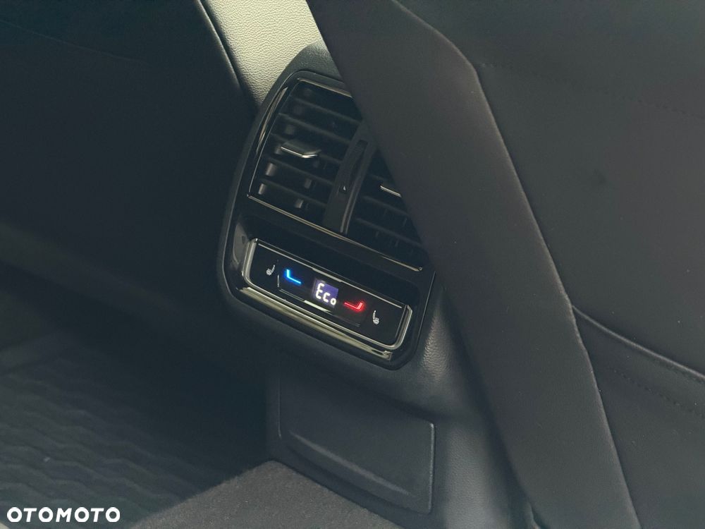 Volkswagen Arteon 1.4 eHybrid OPF DSG R-Line - 19