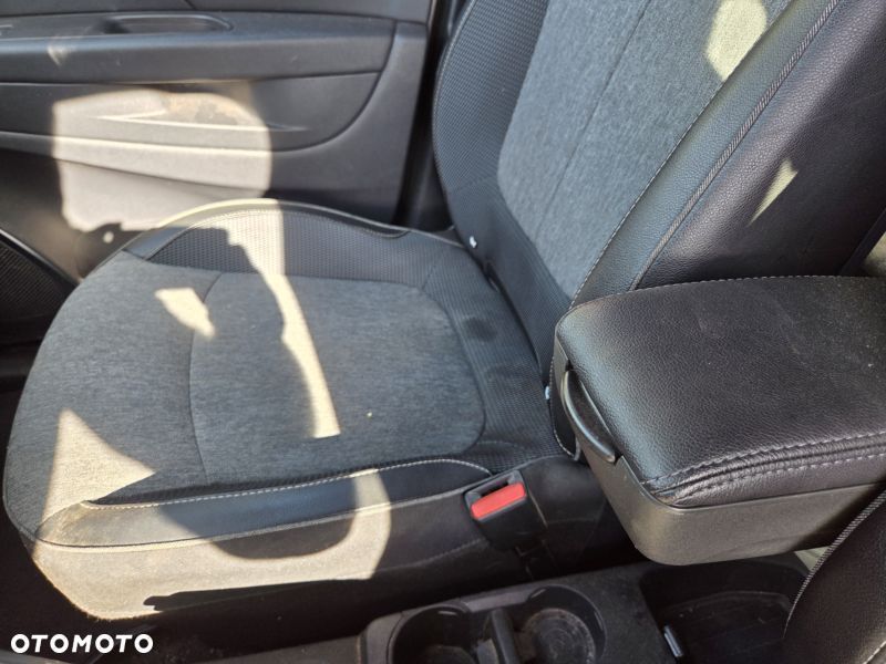 Renault Captur ENERGY dCi 110 Intens - 22