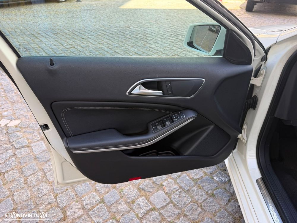 Mercedes-Benz A 180 CDI BE Urban - 11