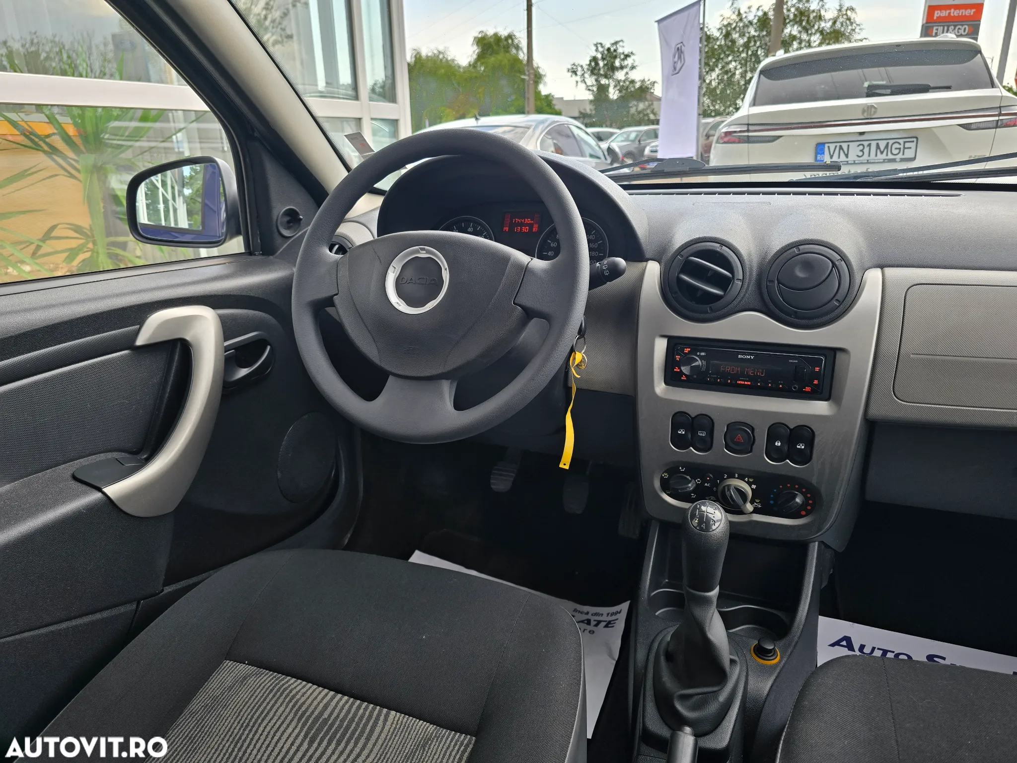 Dacia Sandero 1.2 16V - 18
