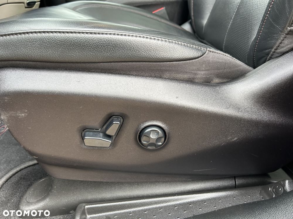 Chrysler Pacifica - 21