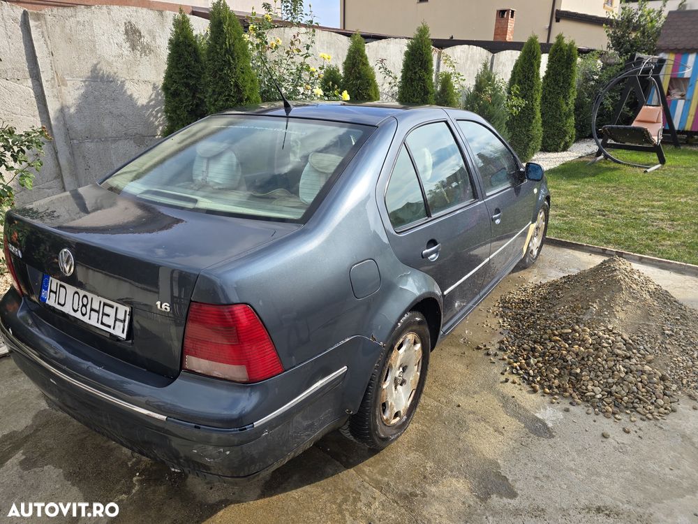Volkswagen Bora 1.6 Comfortline - 9