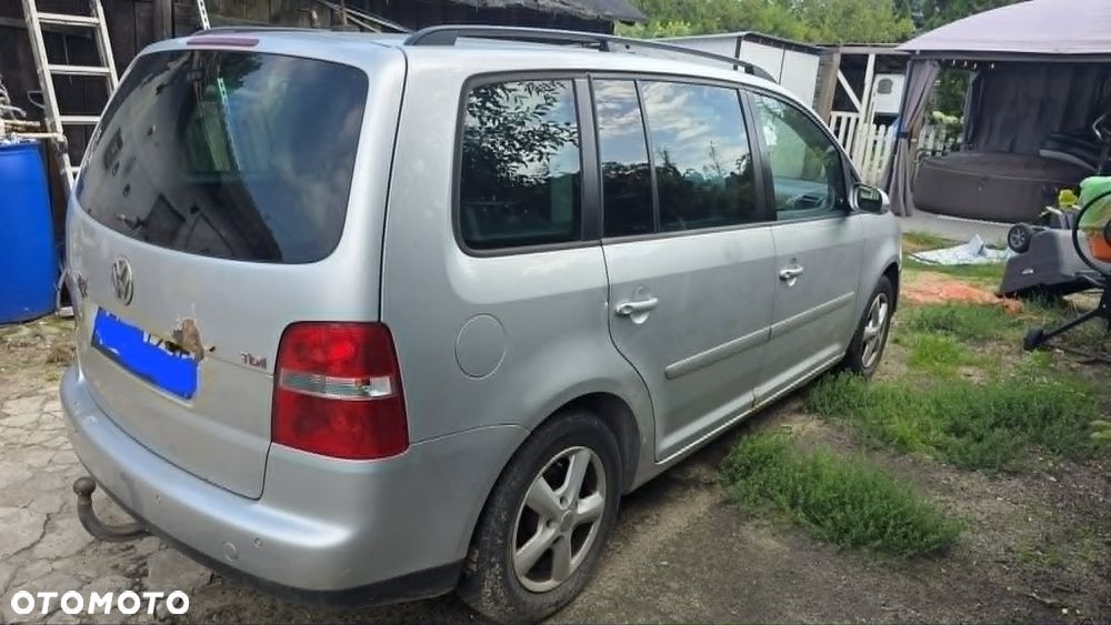 Volkswagen Touran - 3