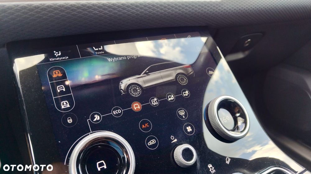 Land Rover Range Rover Velar 2.0 Si4 GPF R-Dynamic SE - 29