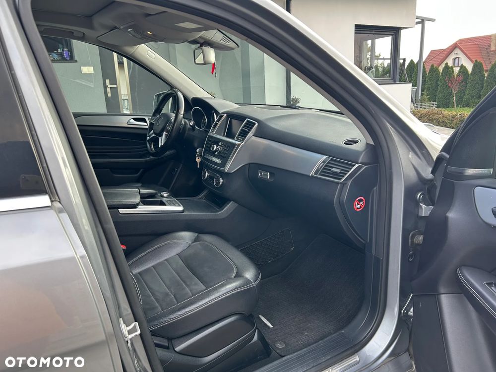 Mercedes-Benz ML - 8