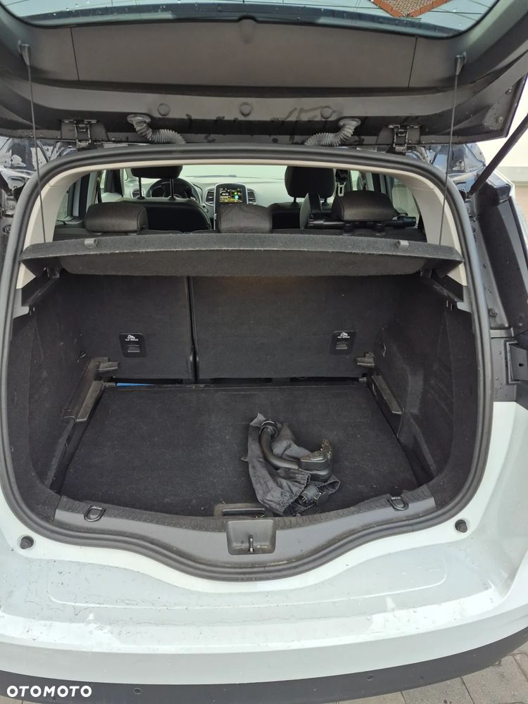 Renault Scenic 1.3 TCe FAP Zen - 8