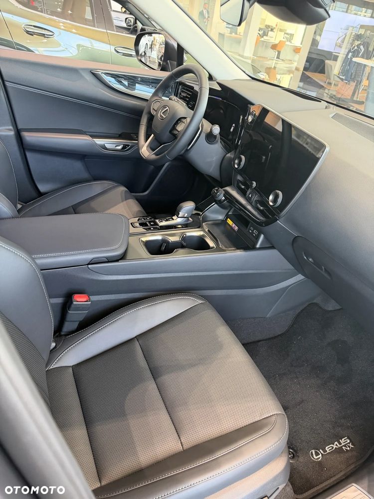 Lexus NX - 9
