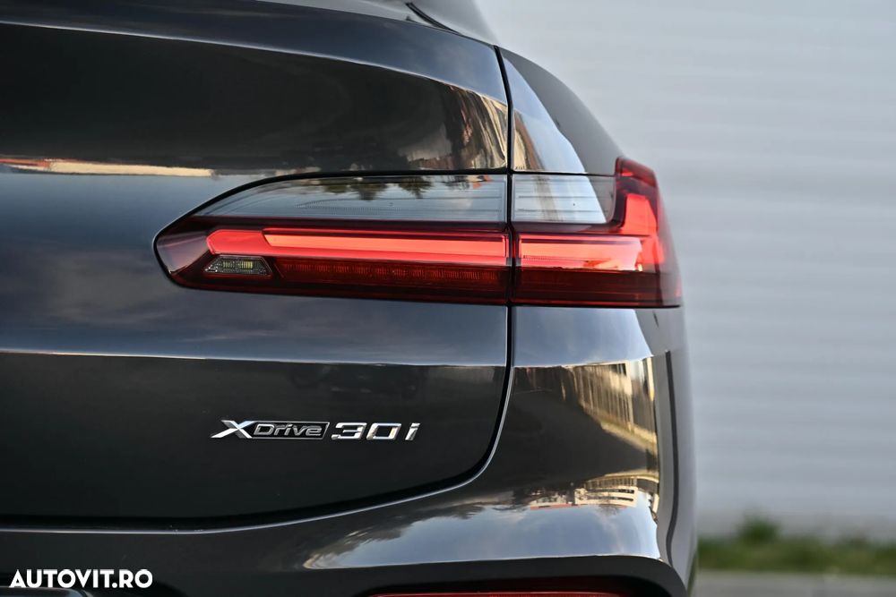 BMW X4 xDrive30i AT xLine - 13