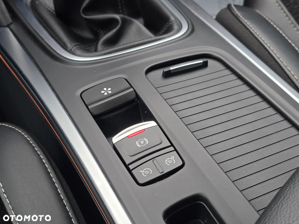 Renault Megane 1.2 Energy TCe Intens - 26