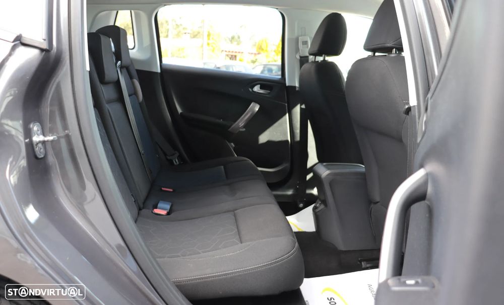 Peugeot 2008 1.2 PureTech Style - 15