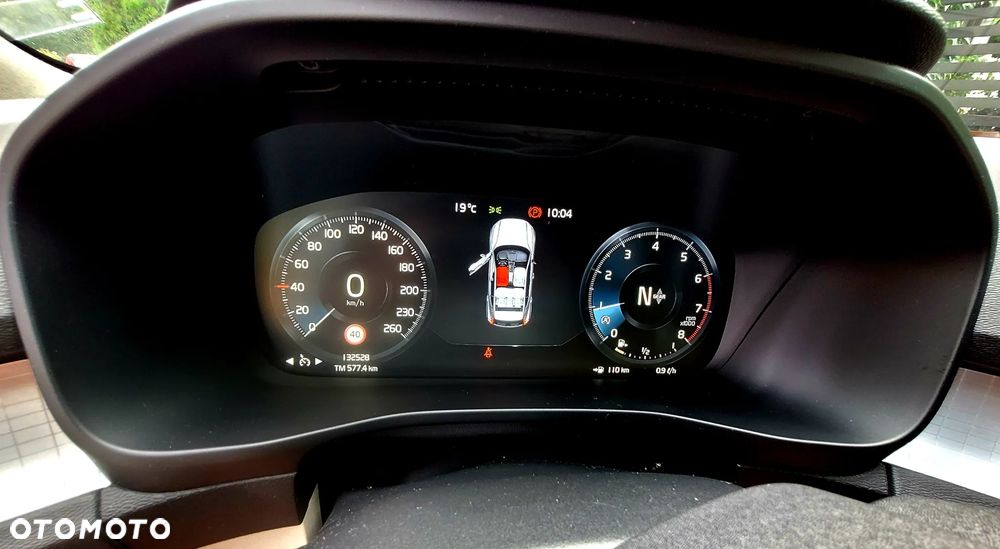 Volvo XC 40 T3 Momentum - 21