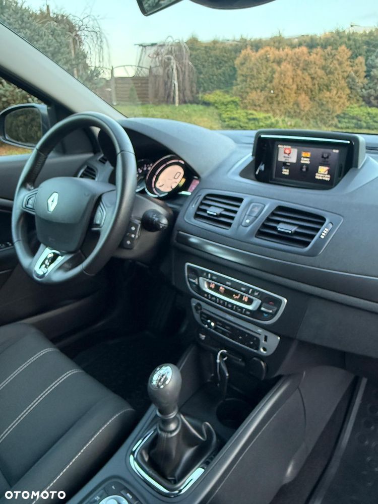 Renault Megane ENERGY TCe 130 LIMITED - 9