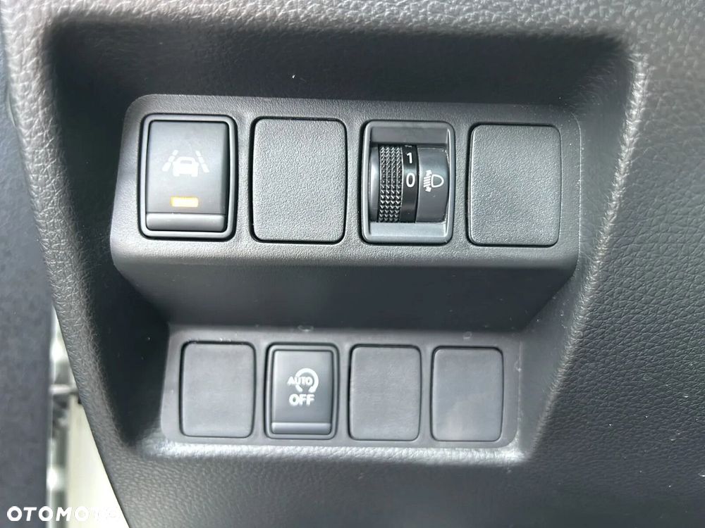 Nissan Qashqai 1.3 DIG-T N-Connecta EU6d - 22