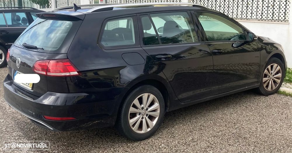 VW Golf Variant 1.6 TDi Confortline DSG - 2