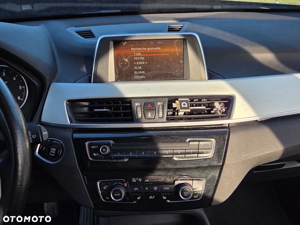 BMW X1 sDrive16d Sport Line - 28