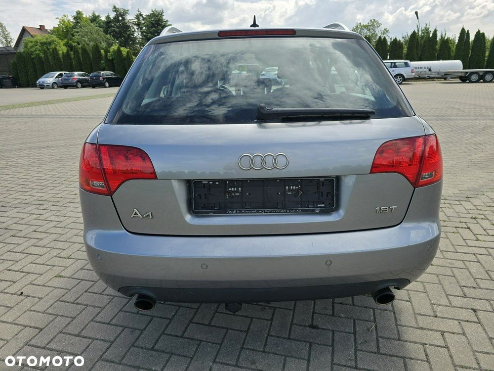 Audi A4 Avant - 10