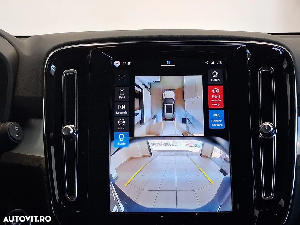 Volvo XC 40 B4 AT FWD MHEV Ultra Dark - 37
