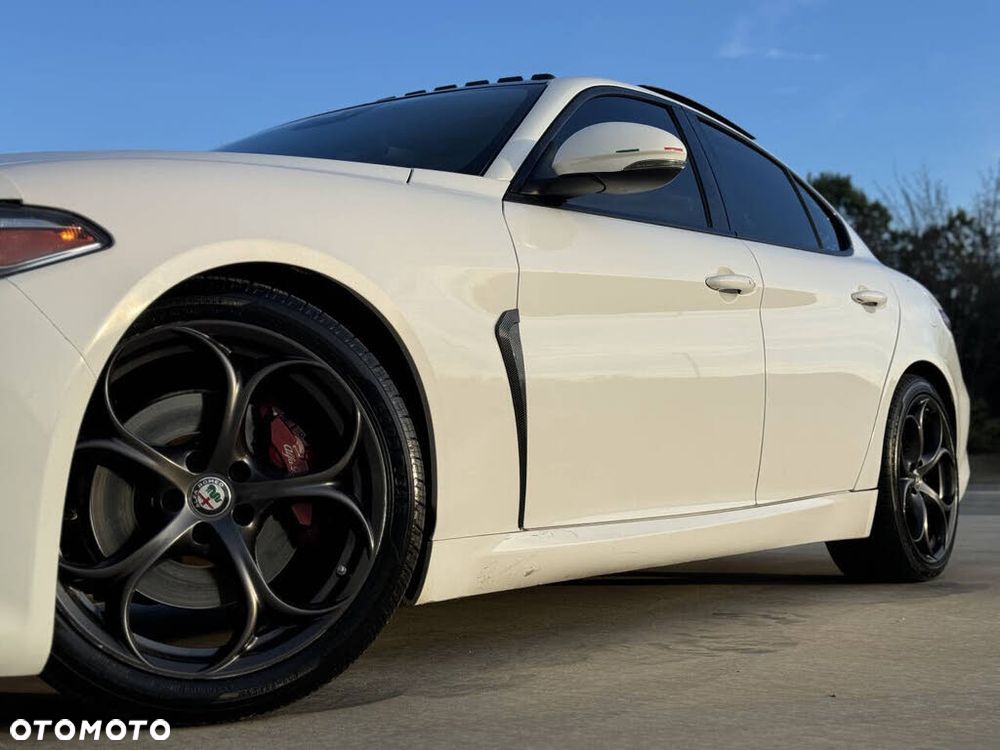 Alfa Romeo Giulia - 6